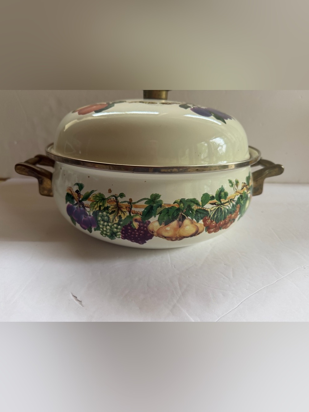 Vintage Cornucopia Enamelware Dutch Oven Pot with Brass Knob and Handles
